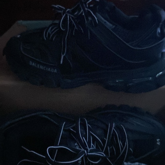 Black Balenciaga tracks - Picture 3 of 9